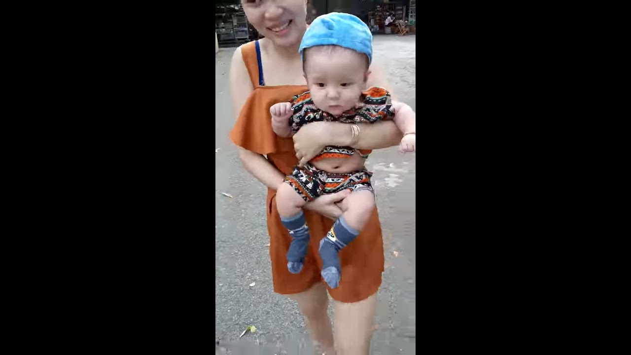 May Ban Co Biet Noi Nay