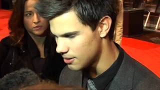 'New Moon' cast talk about Stephanie Meyer's Twilight Saga