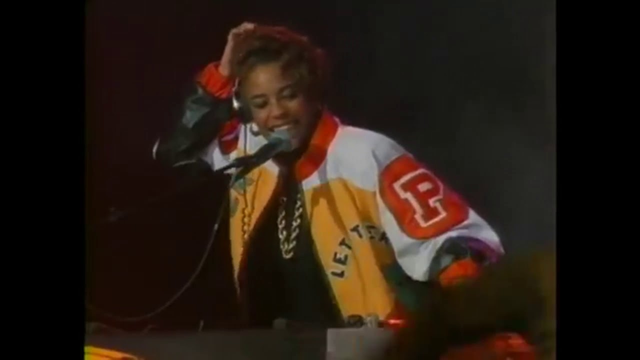 SaltNPepa Push It (Official Video) YouTube SaltNPepa Push It (Official Video) YouTube