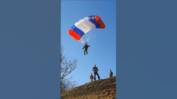 Watch This Amazing RC Parachute Skydiver Land Perfectly