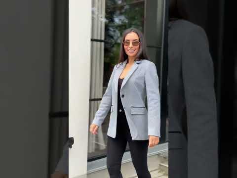 Жіночий діловий піджак на ґудзиках з з підкладкою, норма та напівбатал, видео 1