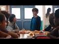 Good boys  la scne de la cantine clip