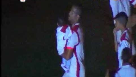 Universitario  asi recibio la hinchada crema a Alberto Rodriguez