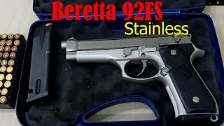 Review Beretta 92FS Stainless