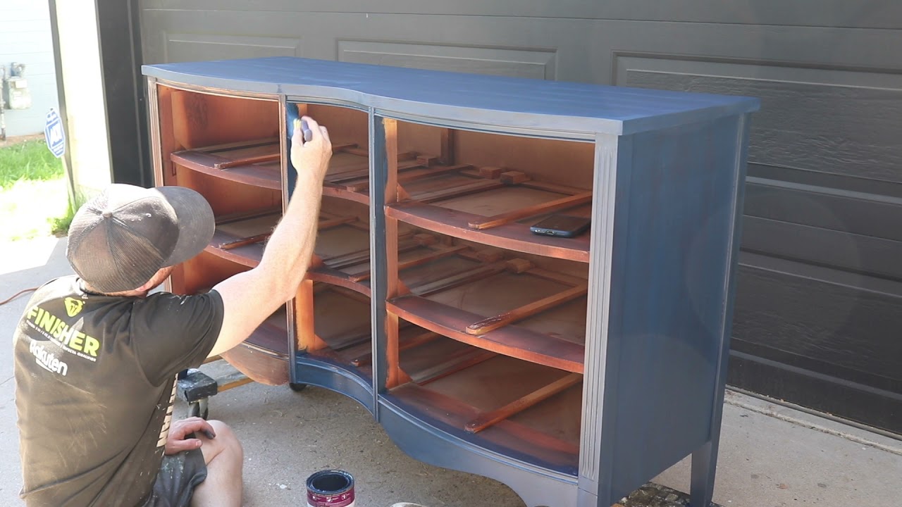Painting a Dresser Navy Blue : Furniture Makeover | Weekend Project