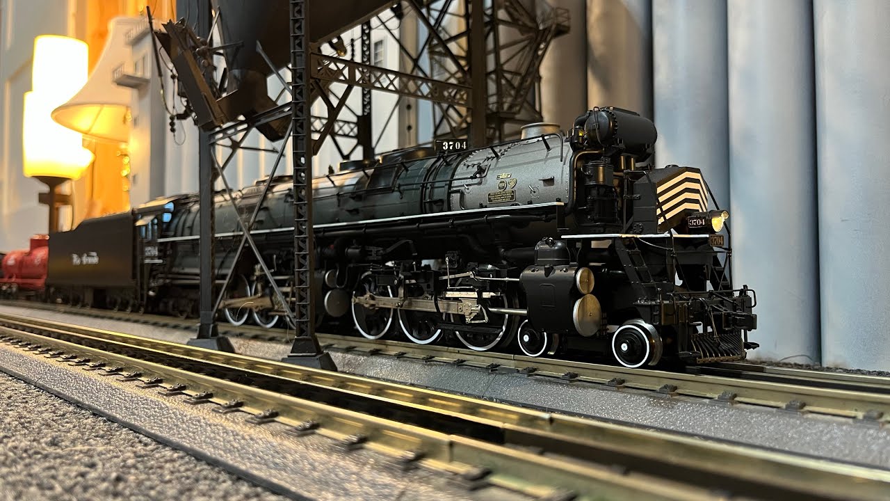 Sunset 3rd Rail Anniversary Series Brass DRGW 3704 Challenger 4-6-6-4 Around the Layout