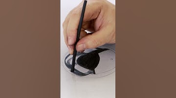 Learn how to draw reflective surfaces on our channel! 🎨