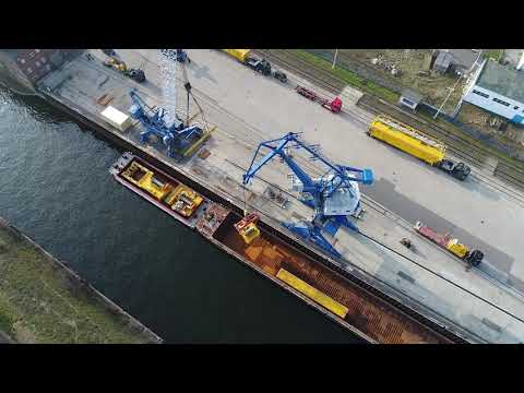 Short Film Kranbau - Shipping Of A Charging Crane In The Inland Port