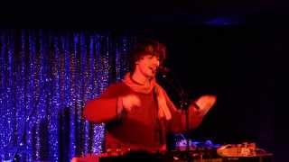 Cosmo Sheldrake (support of Johnny Flynn) - The Moss - live Atomic Café Munich 2013-11-20 chords