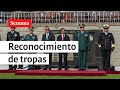 La ceremonia de transmisión de mando y de reconocimiento de las tropas militares