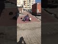 زوز يطلبوا يتعاركو على بلاصة قدام عزيزة خاتر فيها برشا فلوس