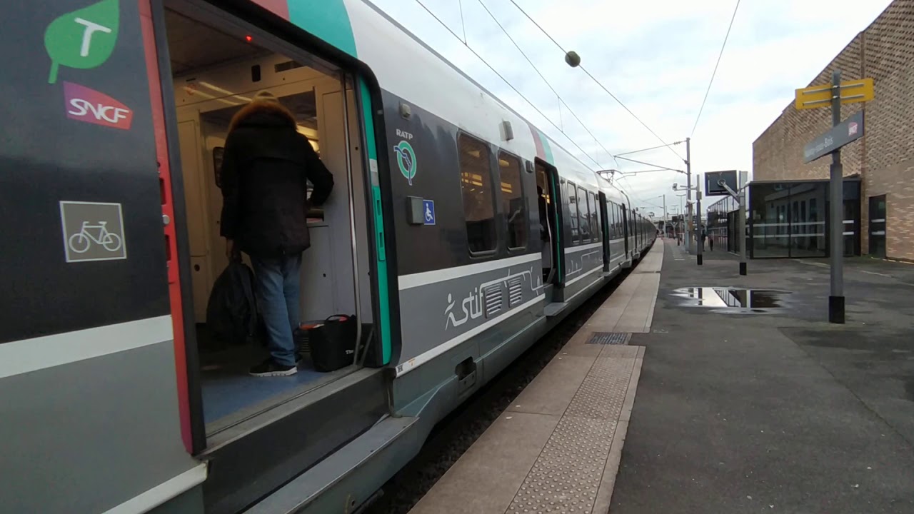 RER B en gare d'Aulnay sous Bois (en situation perturbée)