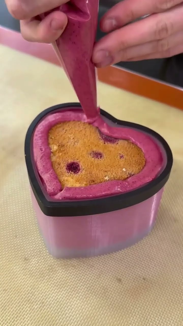 Baking Desserts Pastries Bakers' Daily Life