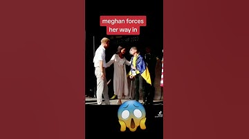 Boze Meghan dringt zich naar binnen 🤮😳😱 #meghanmarkle #princeharry #shorts