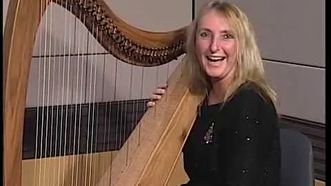 Setting the mood for the holidays with harpist Cin...