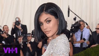 Kylie Jenners Lip Gloss Tested By Couples Like. Literally. So Cute. Digital Originals