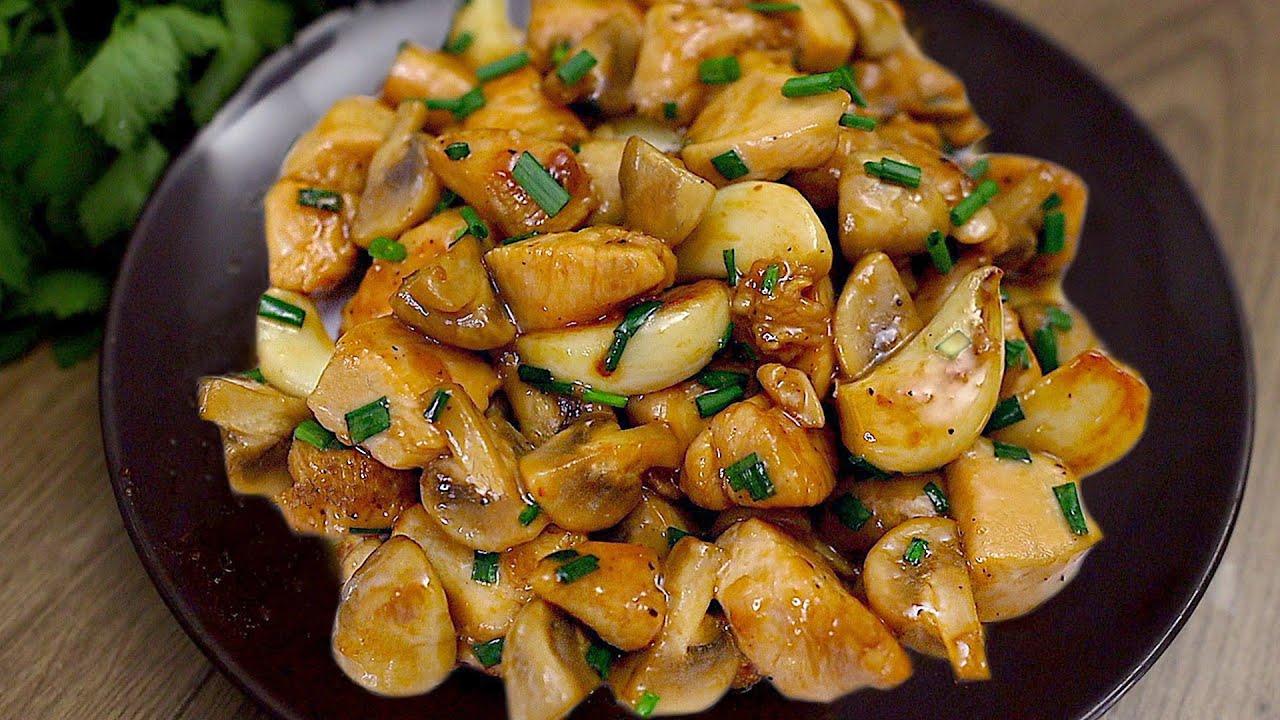Einfach und schnell! Köstliche Hähnchenbrust mit Pilzen. - YouTube Einfach und schnell! Köstliche Hähnchenbrust mit Pilzen. - YouTube