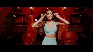 Video voorbeeld van "Malu Trevejo - Una Vez Mas (Official Video)"