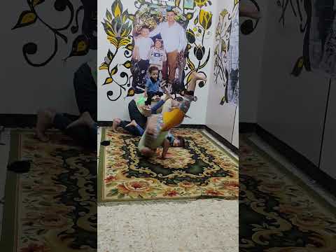 مش عيب ياض تكون دكر البنطلون المقطوع   اكسبلور     