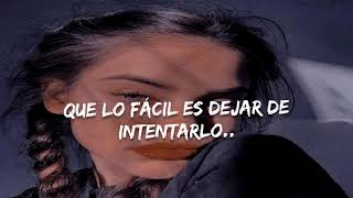 Video thumbnail of "Lu Decker - Ya se que lo fácil es dejar de intentarlo y lo difícil intentar olvidar"