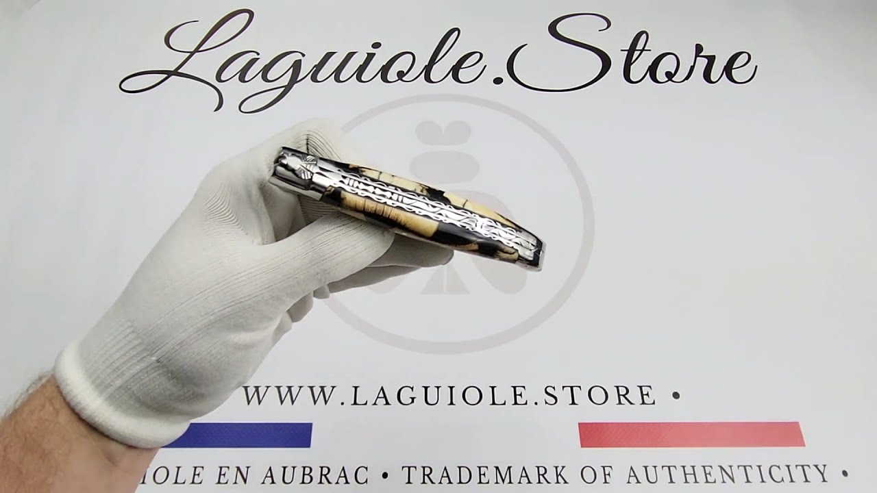 Laguiole Knife Double Plate Chiseled Juniper wood handle