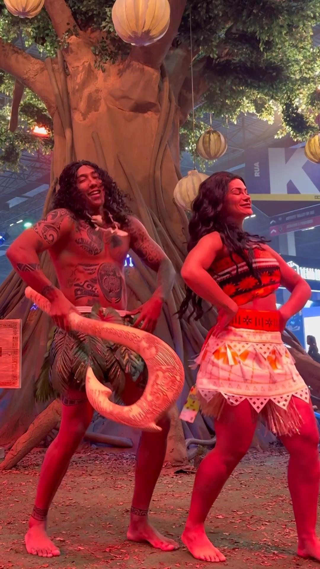 Maui e Moana dançou bem?​⁠@mayca.brasil #dancer #trend #moana #funny #short