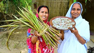 Loti Chingri Recipe | মাঠের টাটকা কচুর লতি তুলে সব থেকে স্বাদের লতি চিংড়ি রান্না | Kochu Loti Recipe