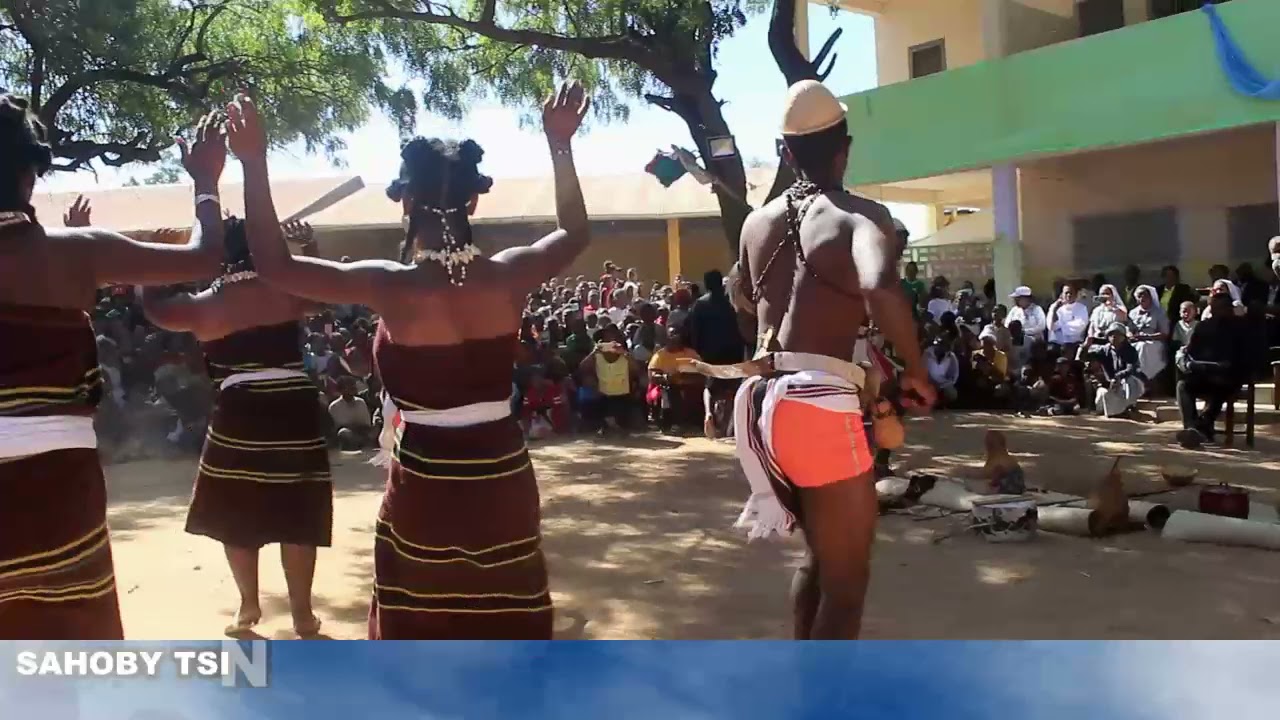 𝟐𝟖.𝟏𝟏.𝟐𝟎𝟐𝟏: 𝐒𝐀𝐇𝐎𝐁𝐘 𝐓𝐒𝐈𝐍𝐉𝐀𝐊𝐄 𝐍𝐓𝐀𝐍𝐃𝐑𝐎𝐘, 𝐕𝐞𝐥𝐨𝐧𝐚 𝐧𝐲 𝐅𝐢𝐚𝐧𝐠𝐨𝐧𝐚𝐧𝐚 - 𝐅𝐄𝐓𝐈𝐌-𝐏𝐈𝐀𝐍𝐆𝐎𝐍𝐀𝐍𝐀 𝐄𝐊𝐀𝐑 𝐀𝐌𝐁𝐎𝐕𝐎𝐌𝐁𝐄 𝐀𝐍𝐃𝐑𝐎𝐘