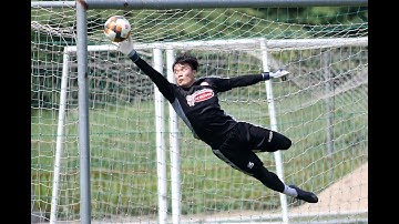 Bùi Tiến Dũng để ói bóng và cái kết bị bắt tập thêm đến mức khuỵu gối, thở dốc