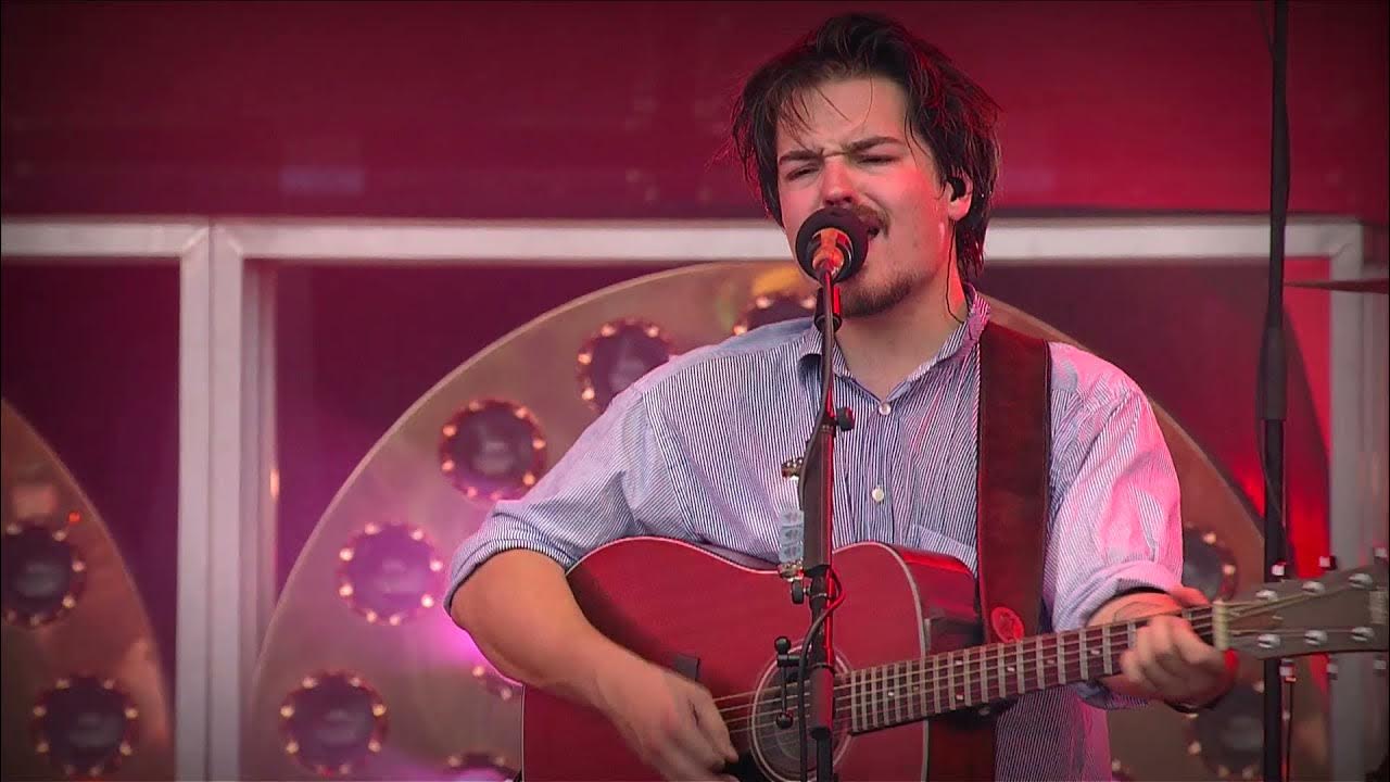 Группа milky chance. Песня levitating milky chance. Milky chance. Milky chance stolen dance. Песни milky chance.