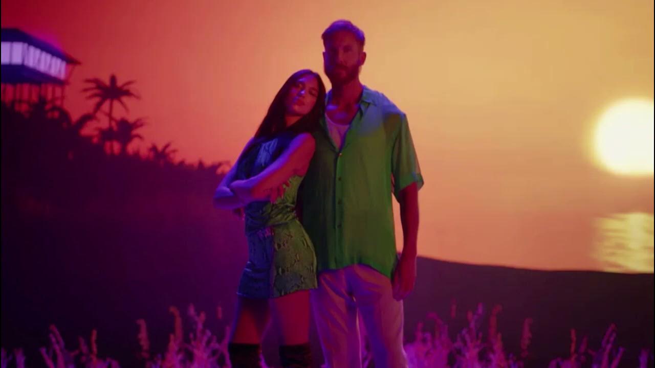 [1 HOUR LOOP] Calvin Harris - Blessings (ft. Clementine Douglas)