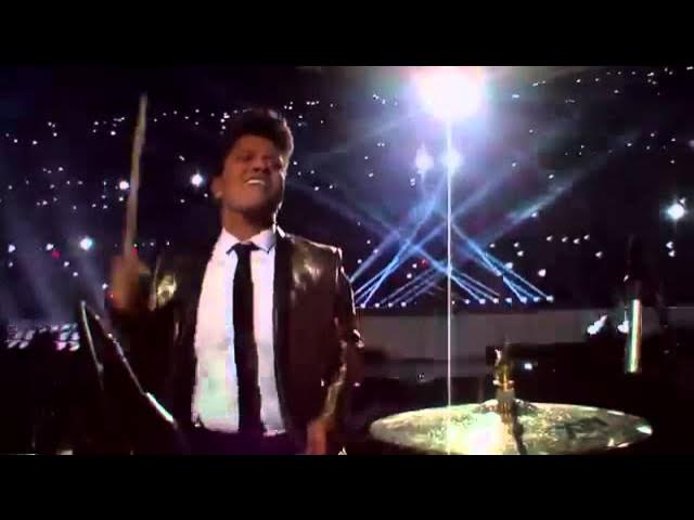 Bruno Mars - Locked Out Of Heaven - Super Bowl