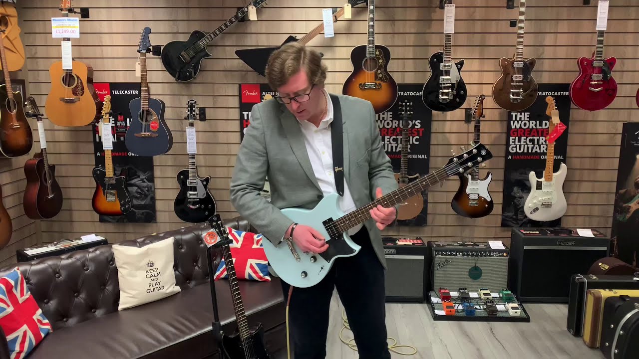 Yamaha Revstar RS320 Ice Blue and Black Steel | Ex-Display | Bolton Store -  YouTube