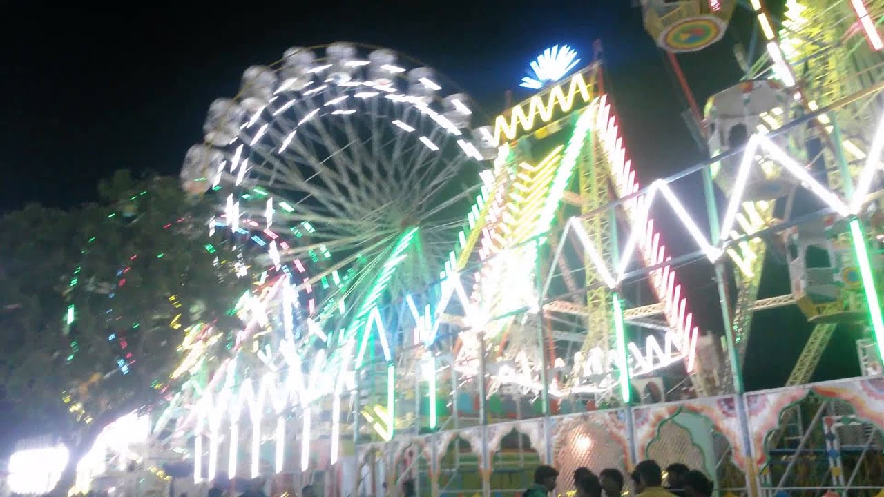 Caroussel-attractions at Pushkar fair 2015, India video phone beyonce mp3