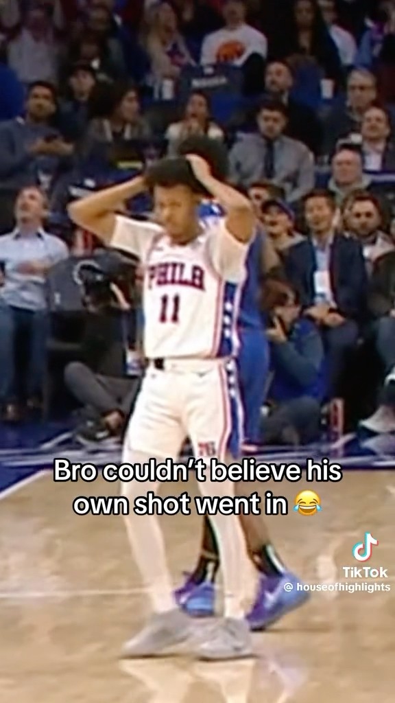 Bro shocked himself #hoodnews #JeffDowtin #NBA #76ers #basketball #viralvideo #omg #how #wow #wtf #i