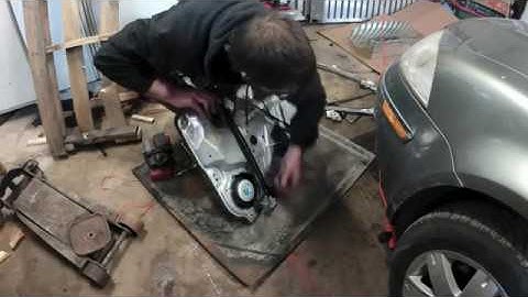 Window regulator repair on the 2002 VW Passat GLX