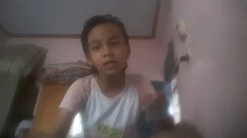 Desh sakiyo nepali verson by a kid