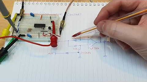 Operational Amplifier with Switchable Gain