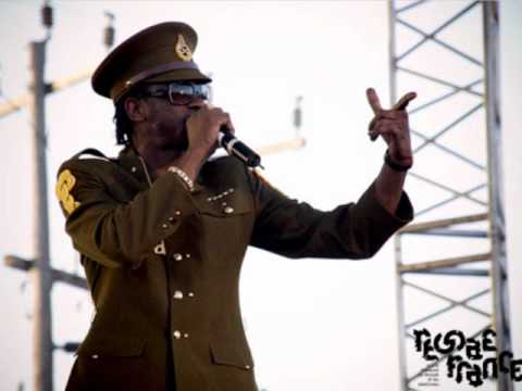CHAM FEATURING BOUNTY KILLER & MYKAL ROSE - STRONGER - MAD HOUS - Oct/10