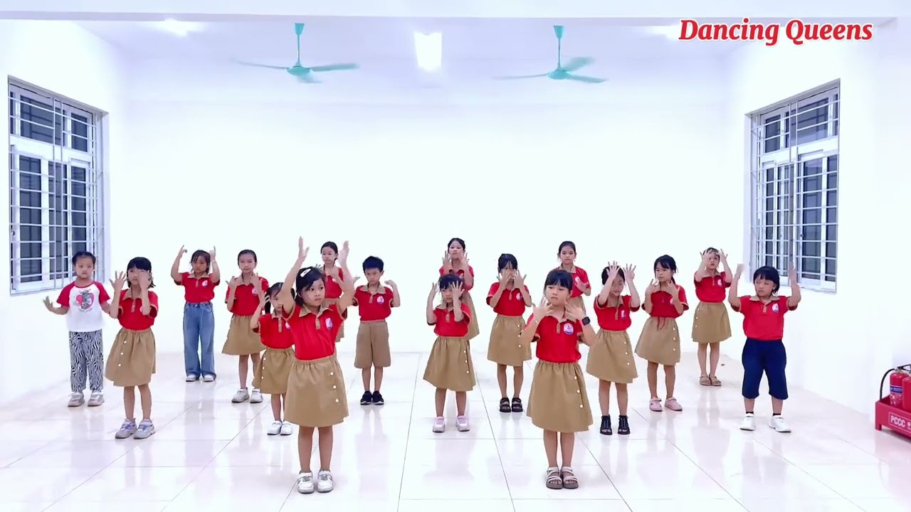Nhảy - MÁI TRƯỜNG NƠI HỌC BAO ĐIỀU HAY | Zumba Kids Phúc Thắng - Dancing Queens - youtube