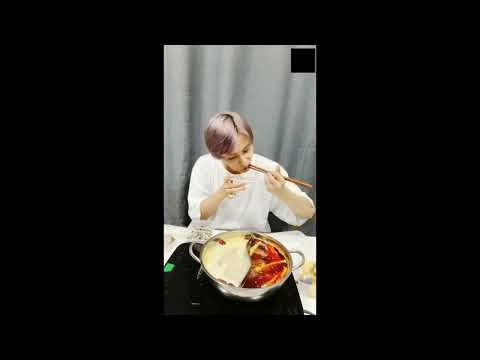 Jun Seventeen Eating Hotpot Bites Only