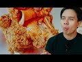 Makan ayam goreng di sini kok dagingnya merah 