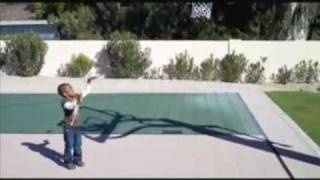Jason Richardson shows off his 3 year-old son s amazing basketball skills