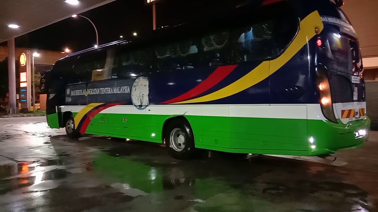 Bas sekolah angkatan Tentara Malaysia - YouTube