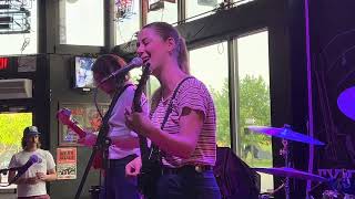 Grace Cummings – Common Man, Live at the Gas Lamp, Des Moines, IA (5/30/2022)