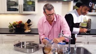 Tom knibbs, mixmaster and owner of urban accents, an award winning
spice company show you how to perfectly brine roast a turkey for
thanksgiving using th...