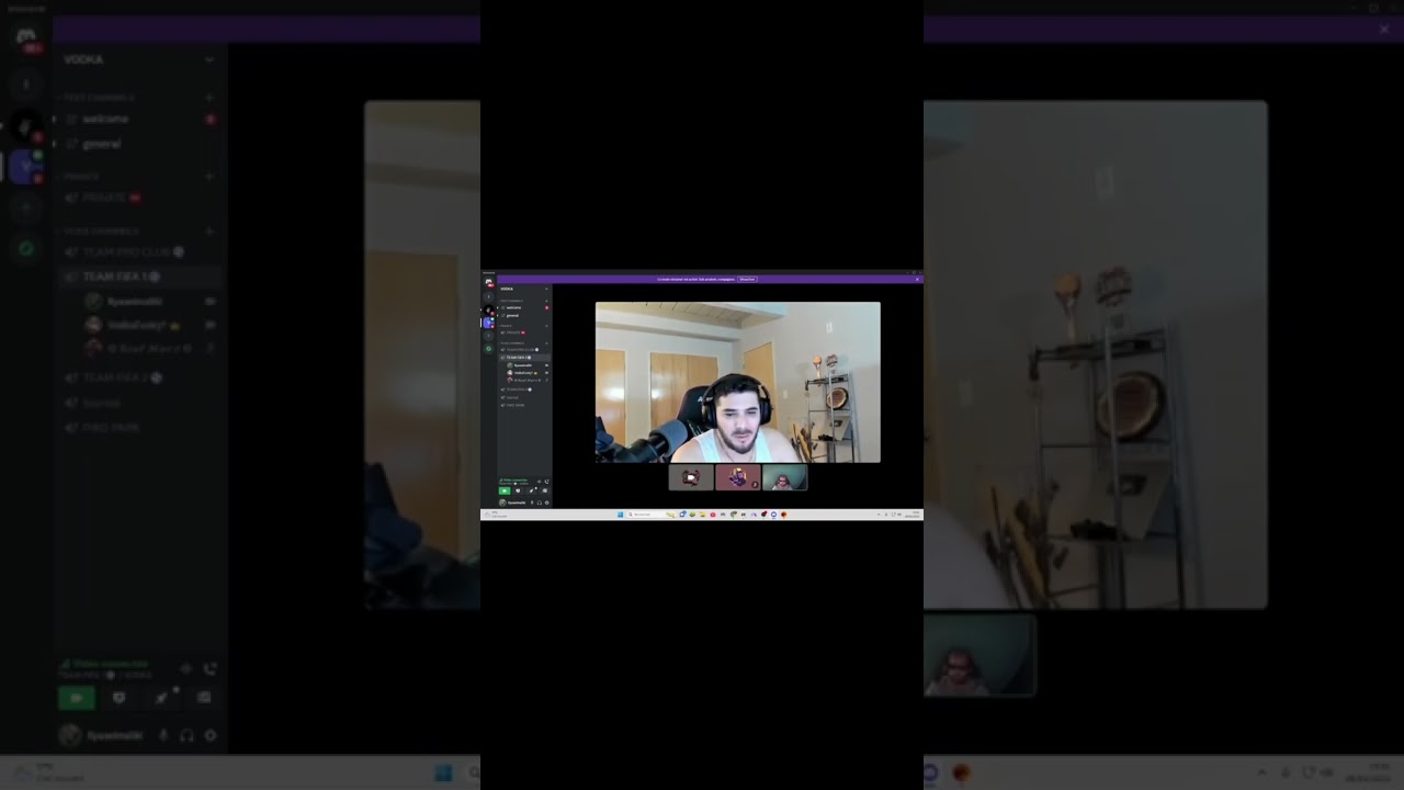 Ilyass elmalki vs vodka 🤣الياس المالكي مضارب مع فودكا