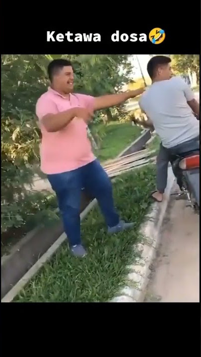 Video lucu 🤣🤣🤣 Orang mabok gak bisa naik motor 🤣