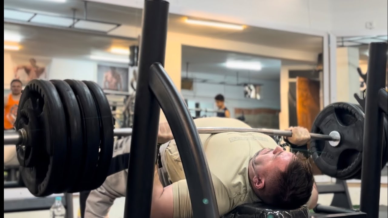 Natural powerlifting day 145 - 190 kg bench - YouTube