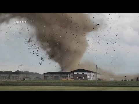 Severe weather and extreme heat strike the U.S. - YouTube